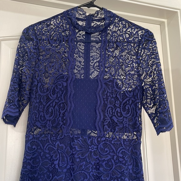 Express Midi Dress - Picture 2 of 4